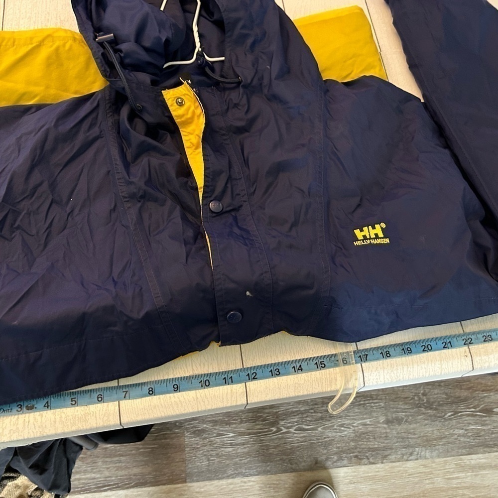 Helly Hansen medium 100%, nylon outer shell, yell… - image 8